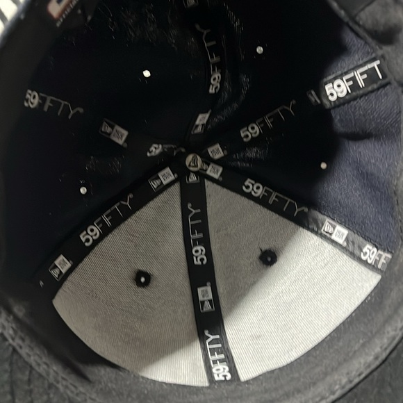 New York Yankees authentic size 7 1/4 - Picture 9 of 12